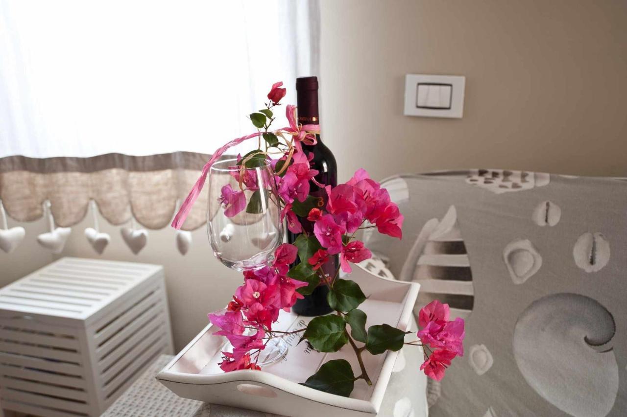 Ferienwohnung Charming And Cozy House Nettuno Exterior foto